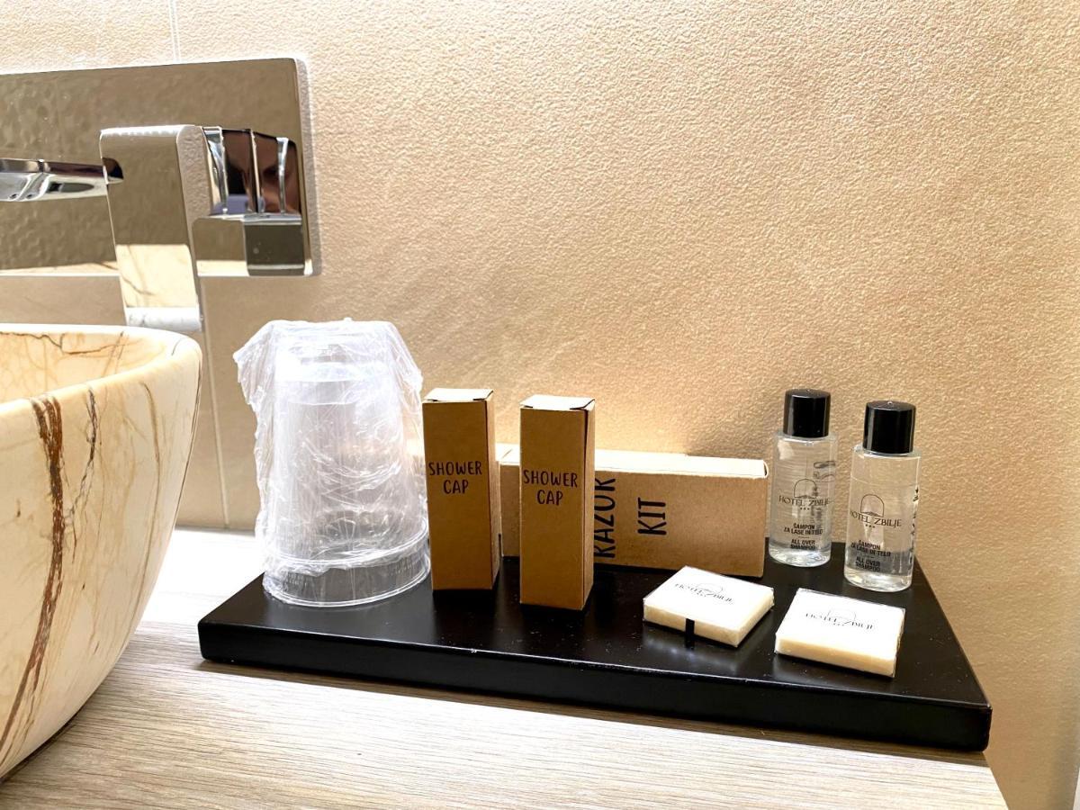 Boutique Hotel Zbilje ภายนอก รูปภาพ