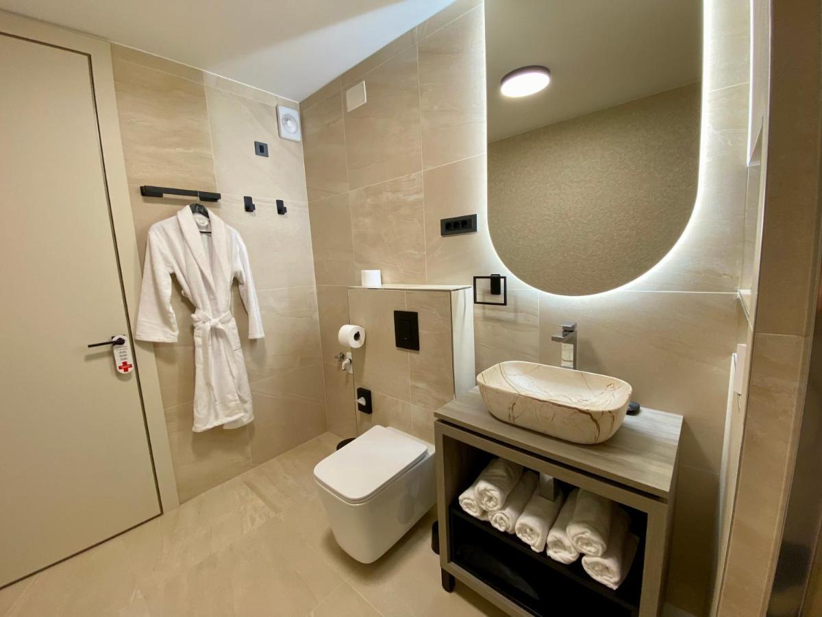 Boutique Hotel Zbilje ภายนอก รูปภาพ