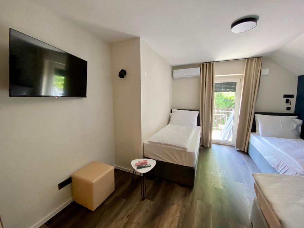 Boutique Hotel Zbilje ภายนอก รูปภาพ