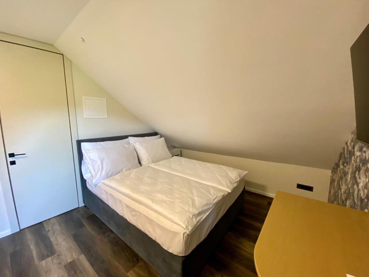 Boutique Hotel Zbilje ภายนอก รูปภาพ